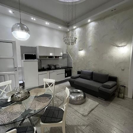 White Luxury Apartment Budapeszt Zewnętrze zdjęcie