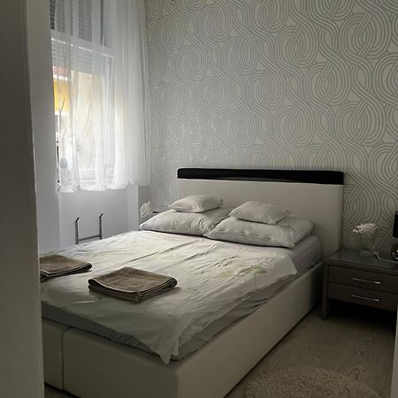 White Luxury Apartment Budapeszt Zewnętrze zdjęcie