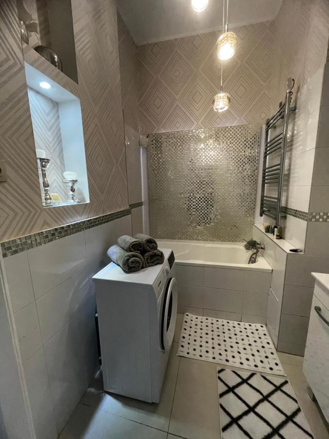 White Luxury Apartment Budapeszt Zewnętrze zdjęcie