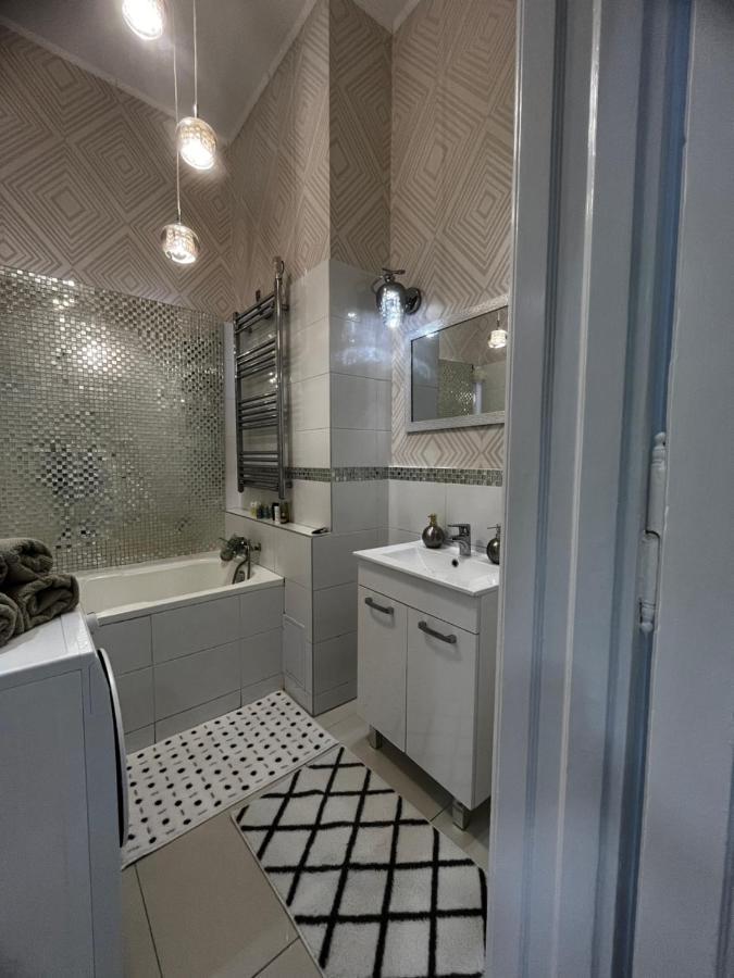 White Luxury Apartment Budapeszt Zewnętrze zdjęcie