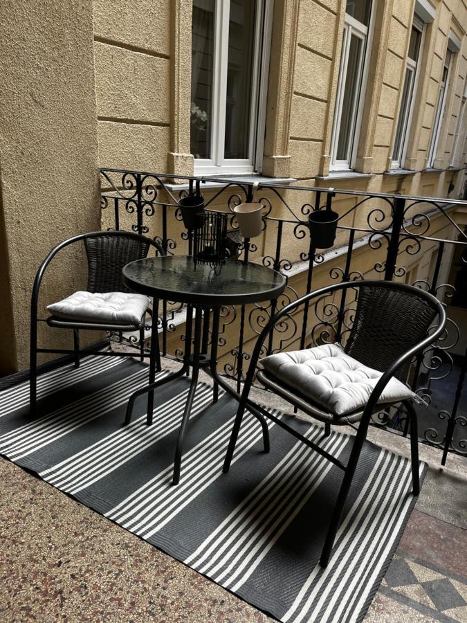 White Luxury Apartment Budapeszt Zewnętrze zdjęcie