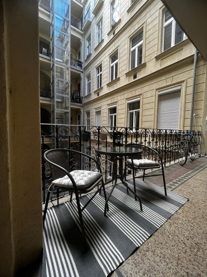 White Luxury Apartment Budapeszt Zewnętrze zdjęcie